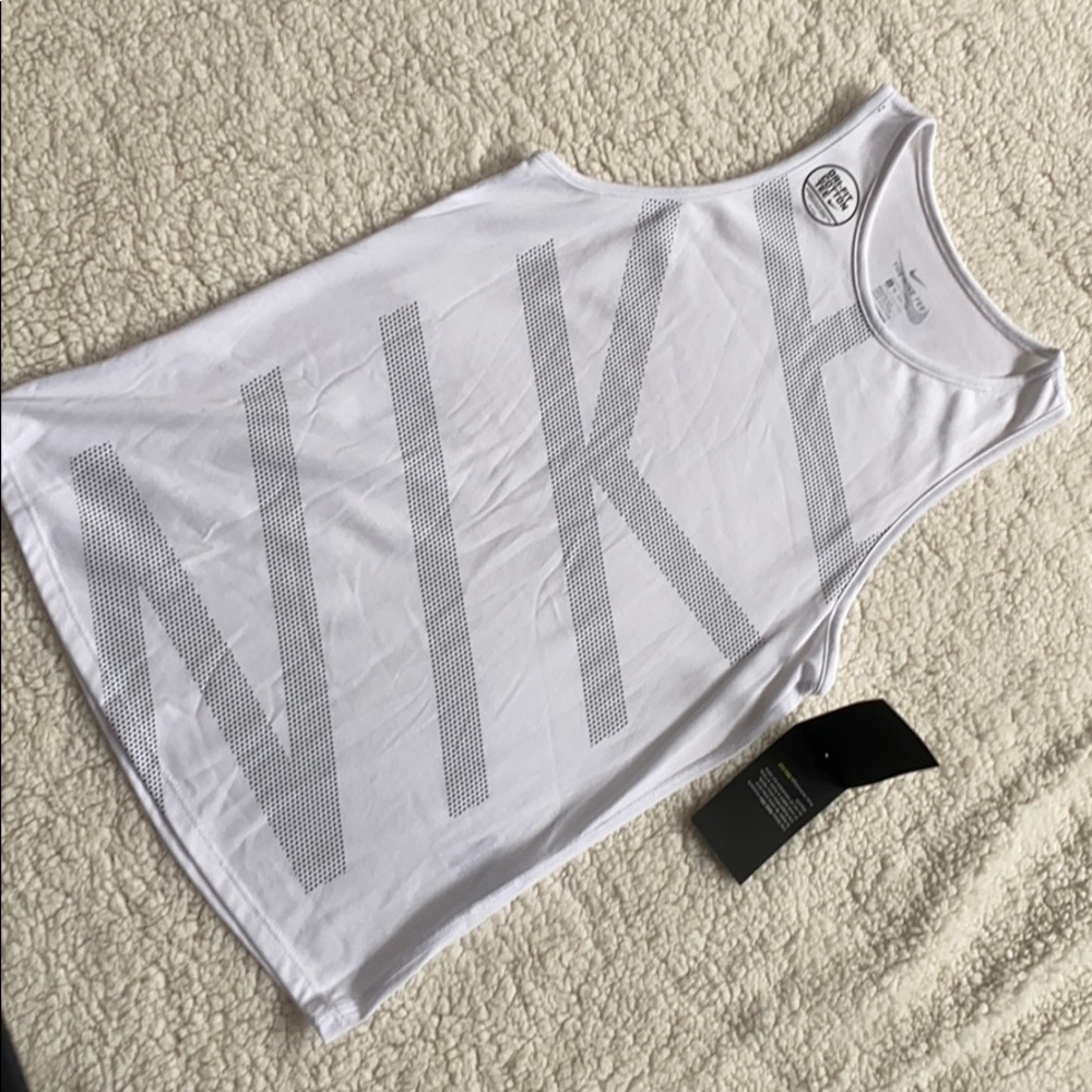 Nike tee